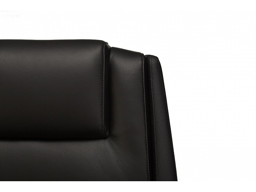 Кресло для руководителя Бюрократ _DUKE