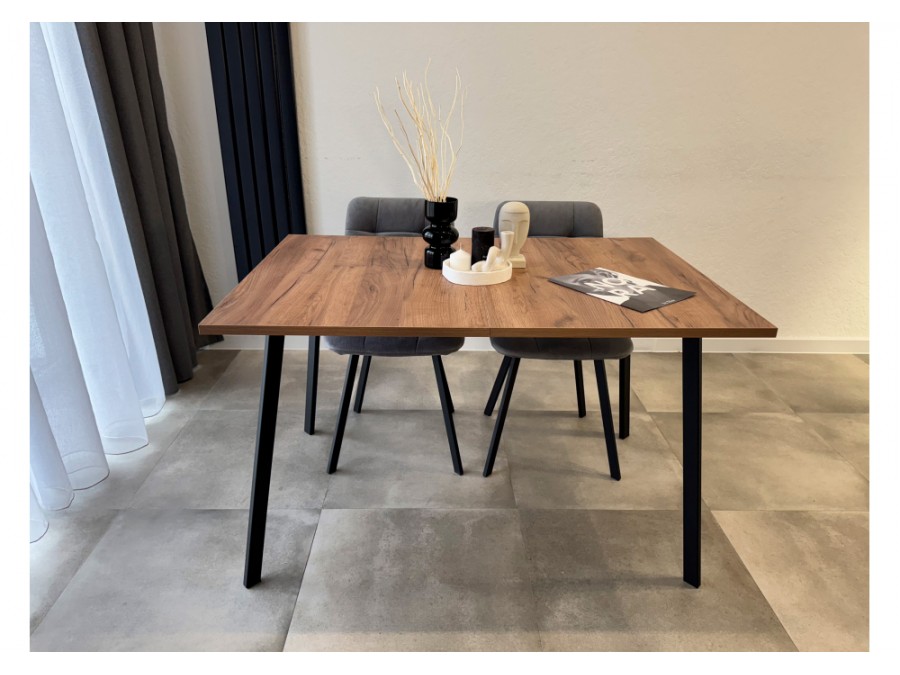 Кортни 117 (157) x 77 дуб крафт табачный / черный матовый