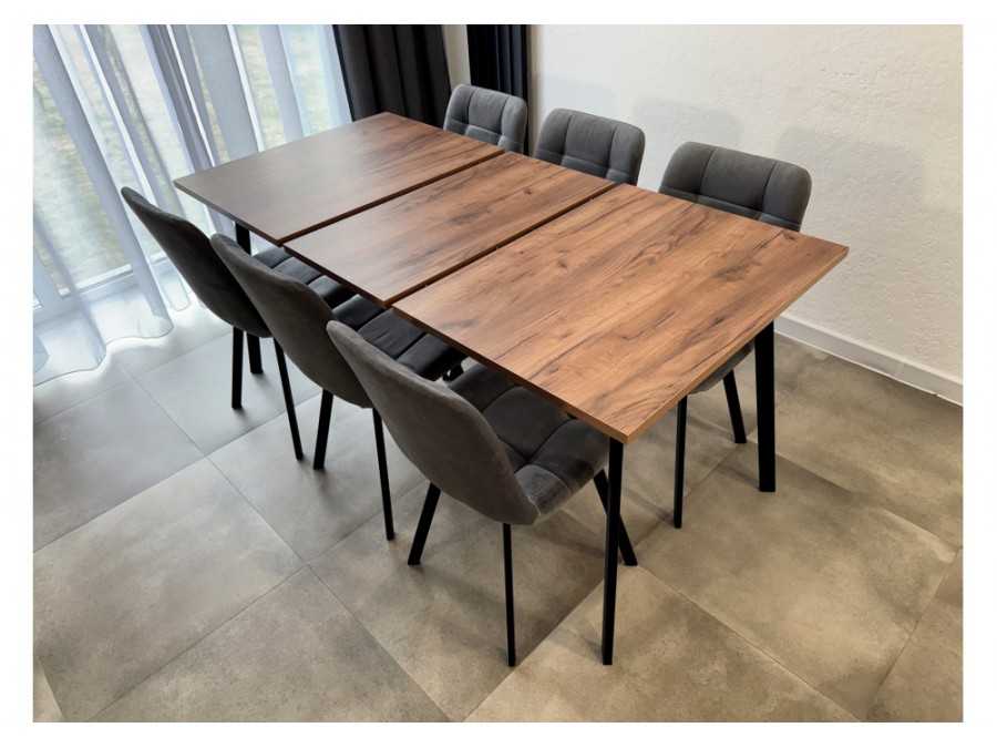 Кортни 117 (157) x 77 дуб крафт табачный / черный матовый