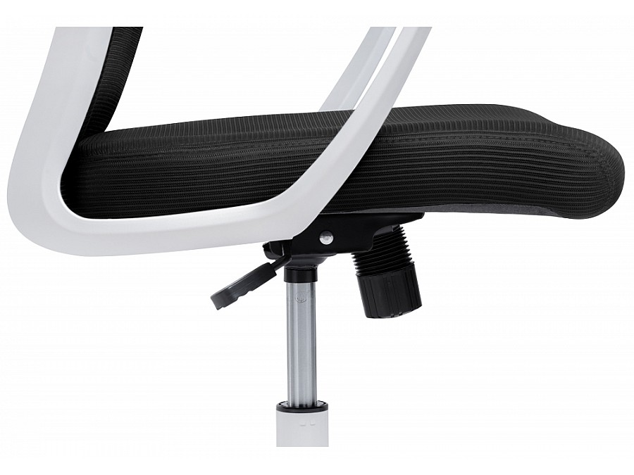 Офисное кресло Golem black / white