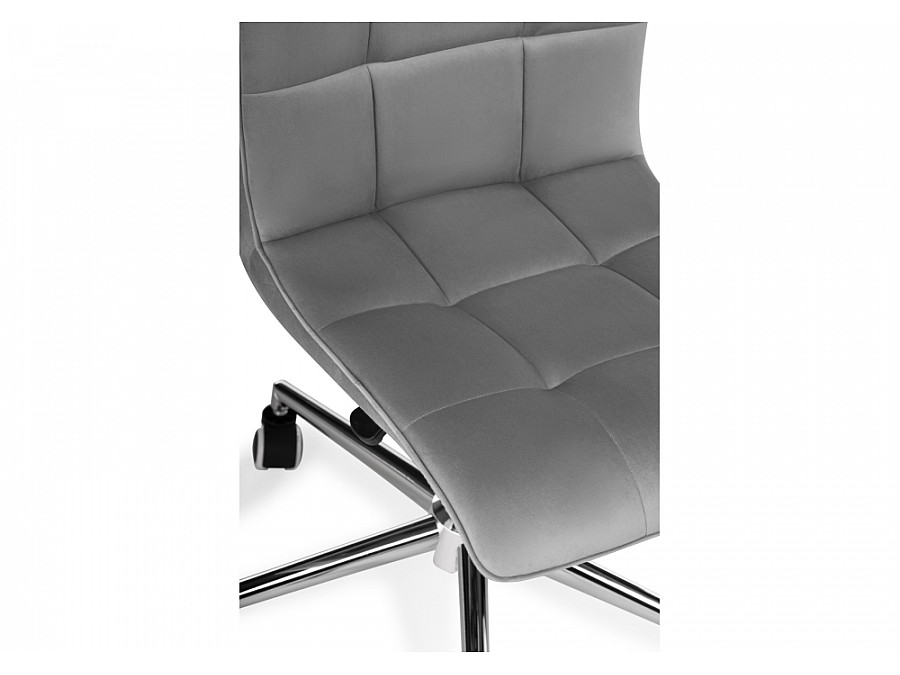Офисное кресло Квадро темно-серое / хром