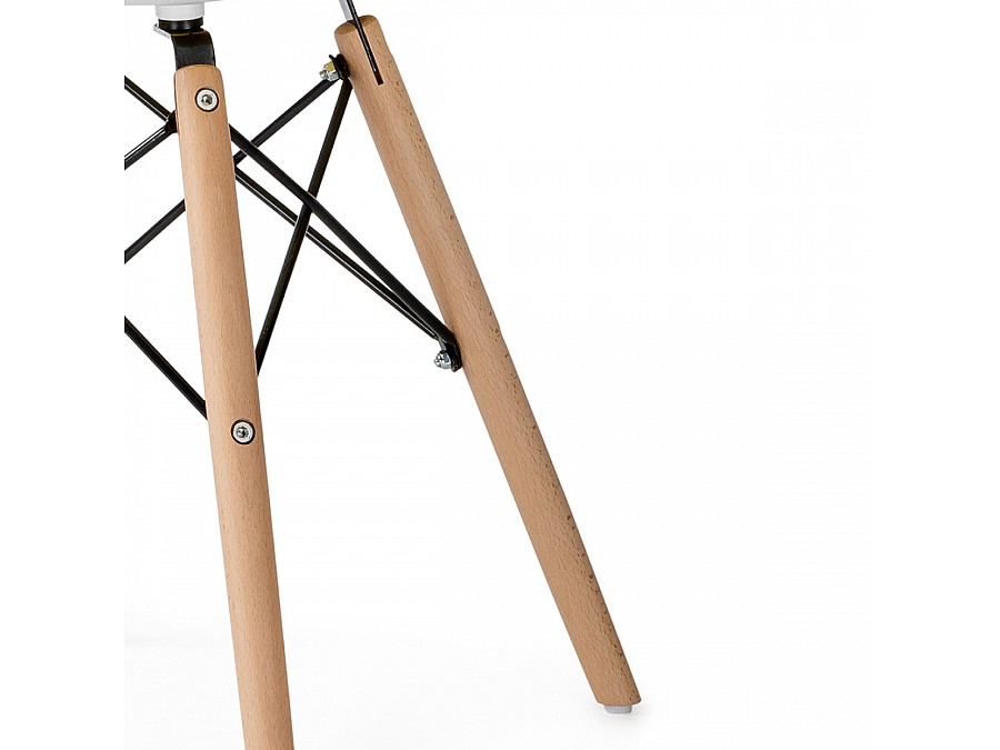 Пластиковый стул Eames PC-015 белый