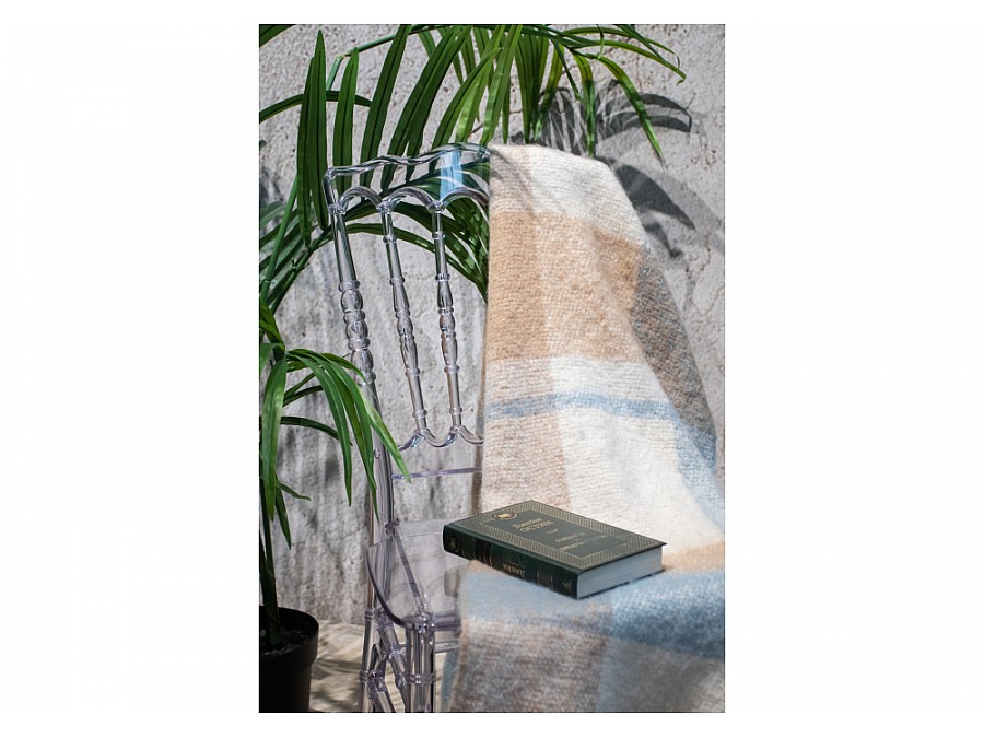 Пластиковый стул Chiavari white