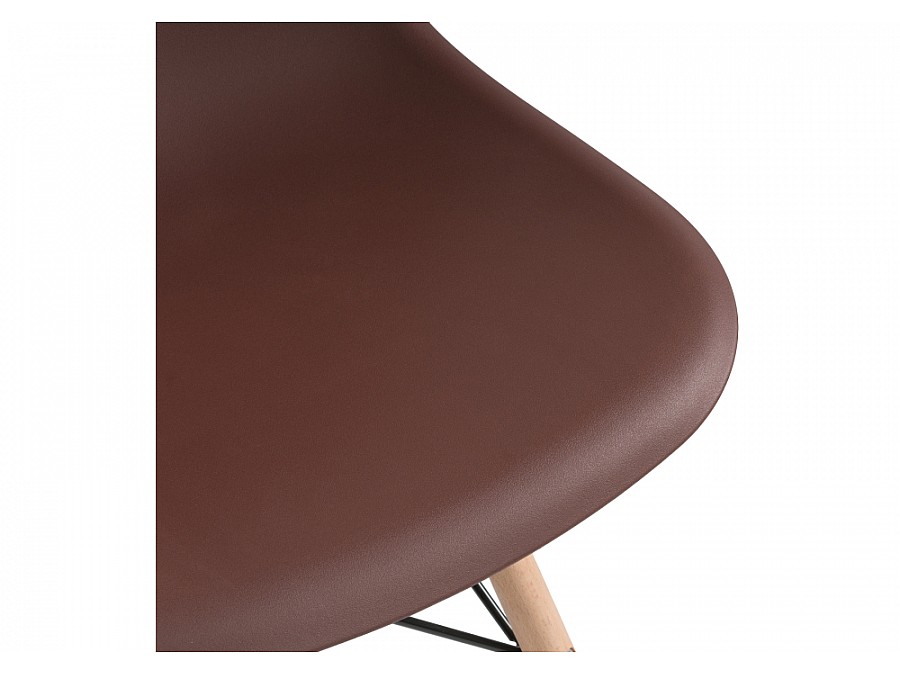 Пластиковый стул Eames PC-015 brown