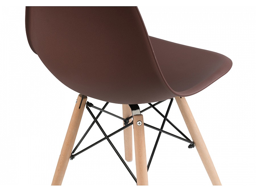 Пластиковый стул Eames PC-015 brown