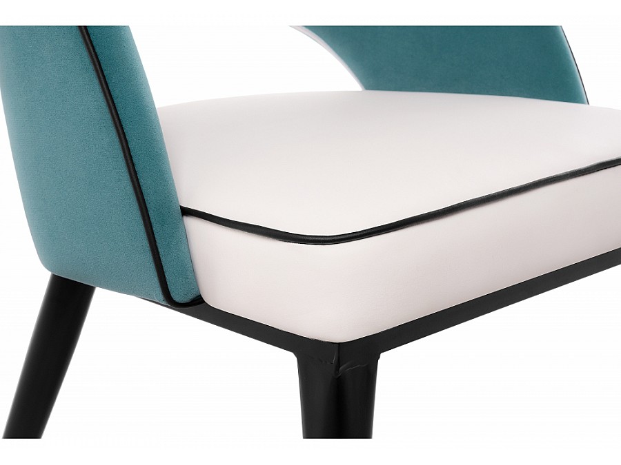 на металлокаркасе Bard white / green