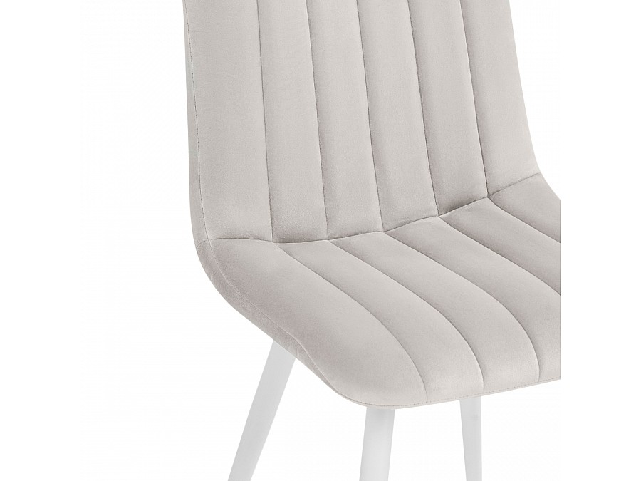 Стул на металлокаркасе Дани молочный велюр velutto 67 / белый