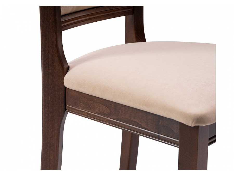 Стул деревянный Корнелл бежевый велюр / орех темный