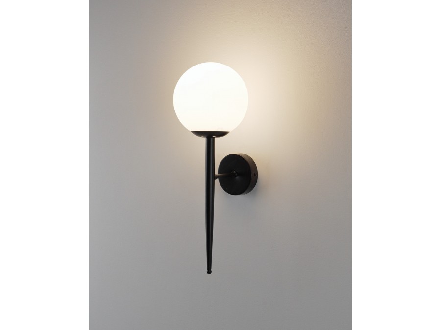 Светильник настенный Moderli V11562-1W Scrumbel