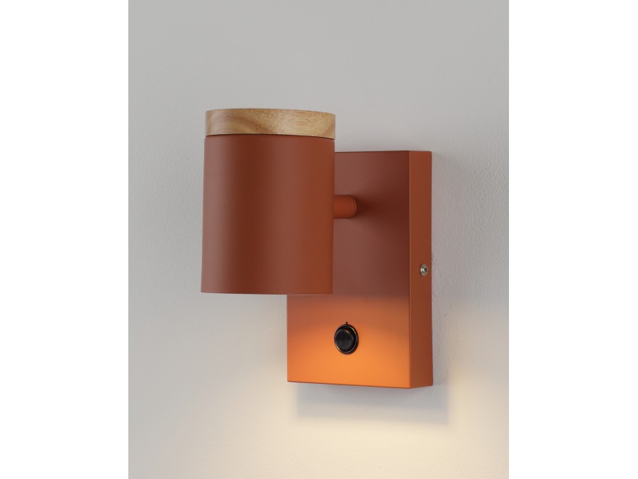 Светильник настенный Moderli V11293-1W Asheswood