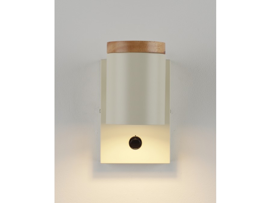 Светильник настенный Moderli V11292-1W Asheswood