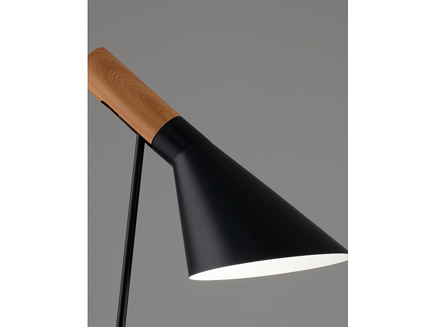 Лампа настольная Moderli V11333-1T Turin