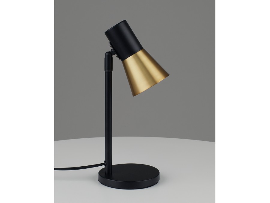 Лампа настольная Moderli V11325-1T Melro