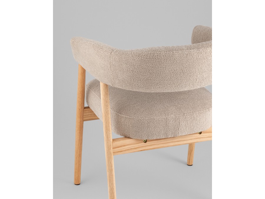 Стул обеденный Zubo с деревянными ножками бежевый