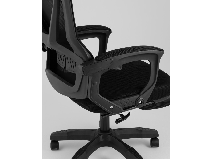 Кресло офисное TopChairs Vecto черный