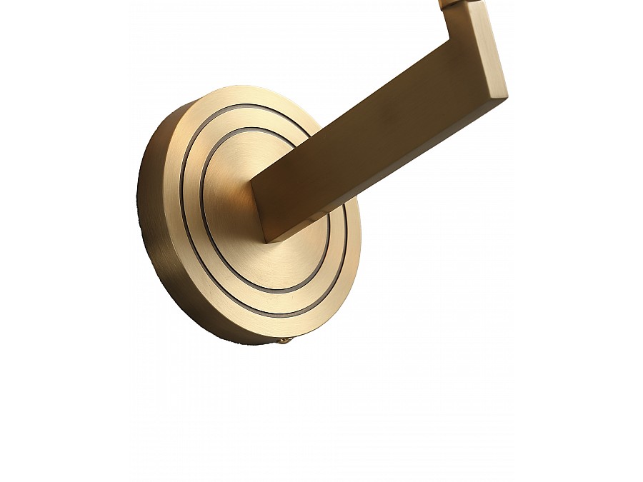 Светильник настенный Moderli V11015-1W Brass