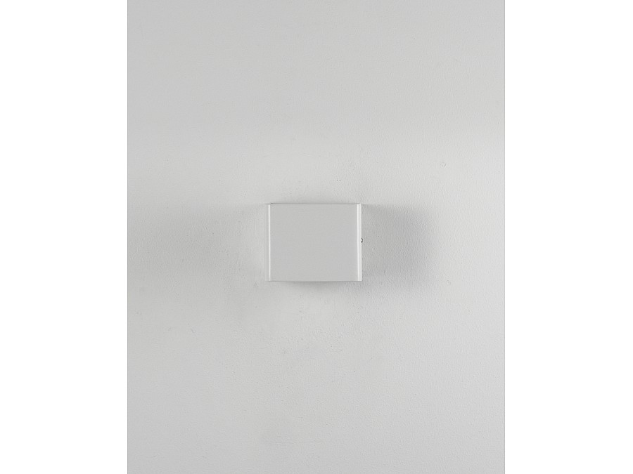 Светодиодный настенный светильник Moderli V1870-WL Slim LED*5W