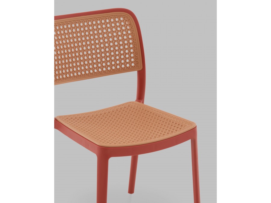 Стул Yona пластиковый красный