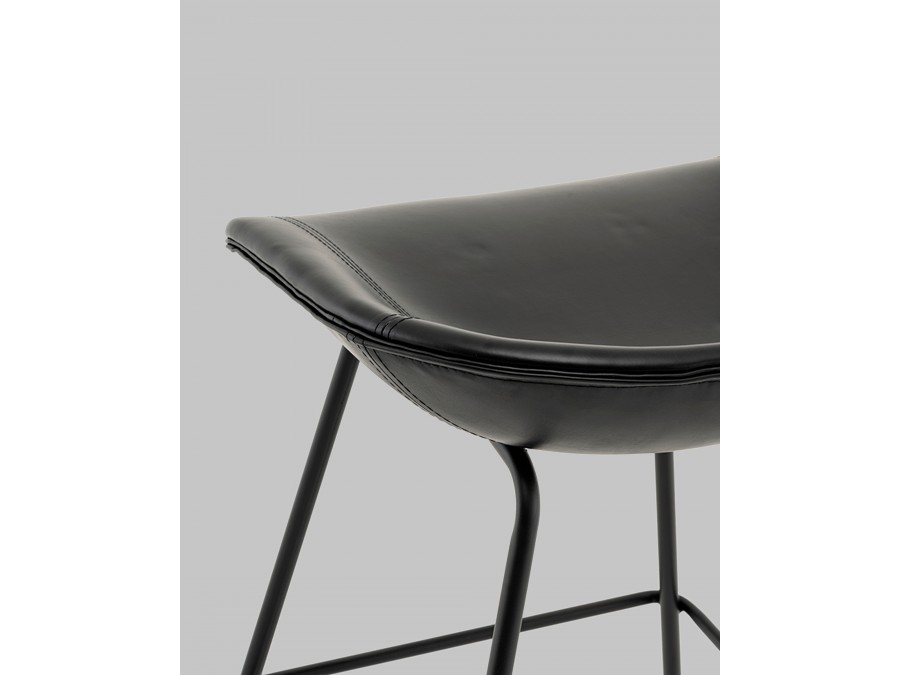 Стул полубарный Фуриоса экокожа чёрный