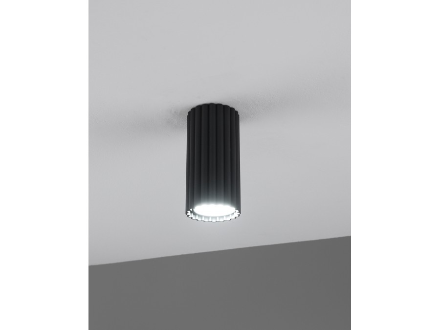 Спот Moderli V11887-1C Cora