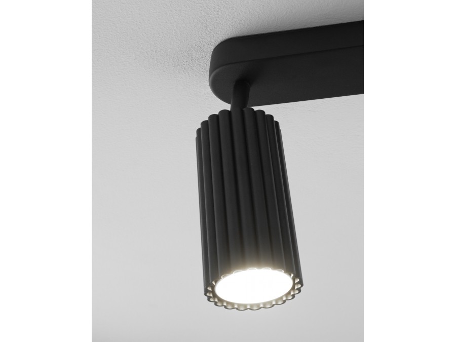 Спот Moderli V11775-3C Cora