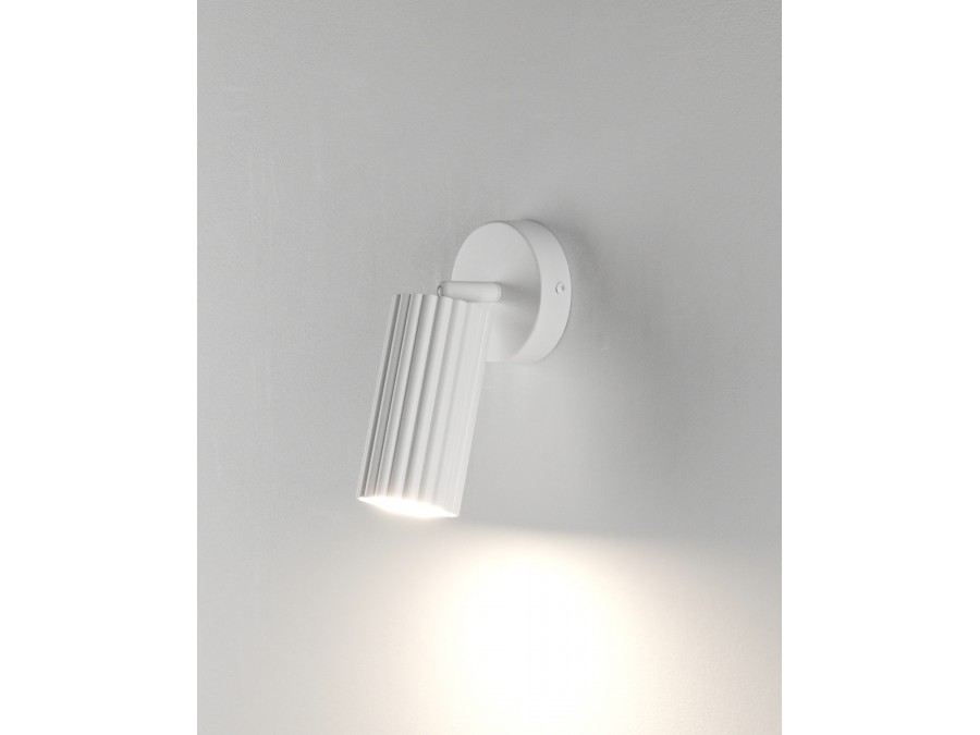 Спот Moderli V11772-1C Cora