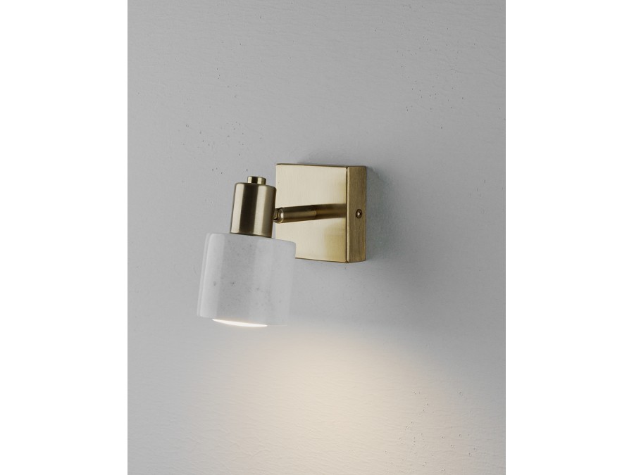 Спот Moderli V11826-1W Malet