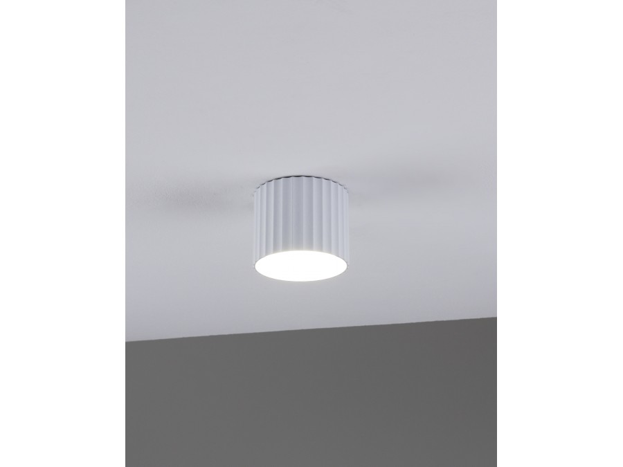 Спот Moderli V11892-1C Cora