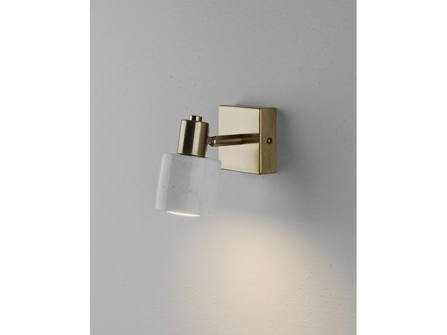 Спот Moderli V11826-1W Malet