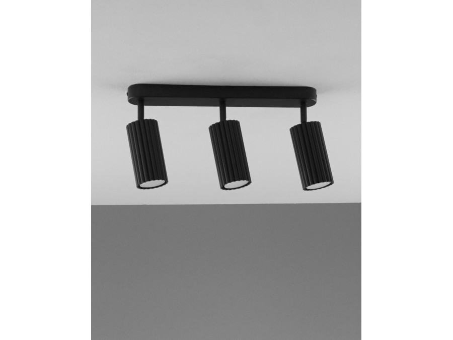 Спот Moderli V11775-3C Cora