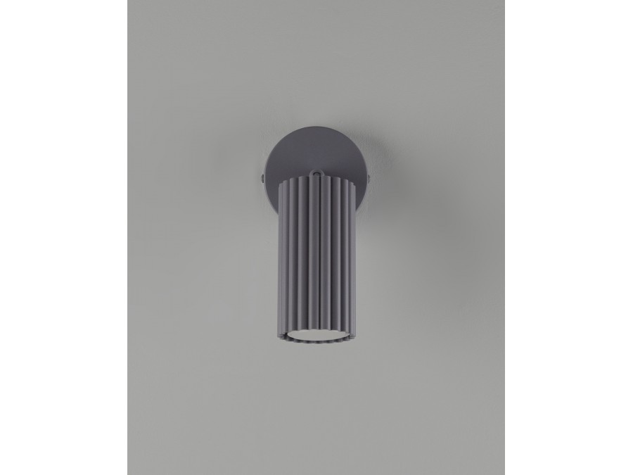 Спот Moderli V11774-1C Cora