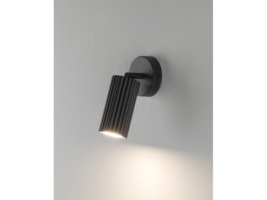 Спот Moderli V11771-1C Cora