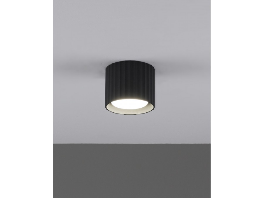 Спот Moderli V11891-1C Cora