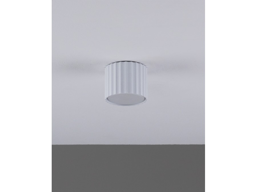 Спот Moderli V11884-1C Cora