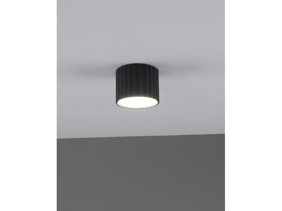 Спот Moderli V11883-1C Cora