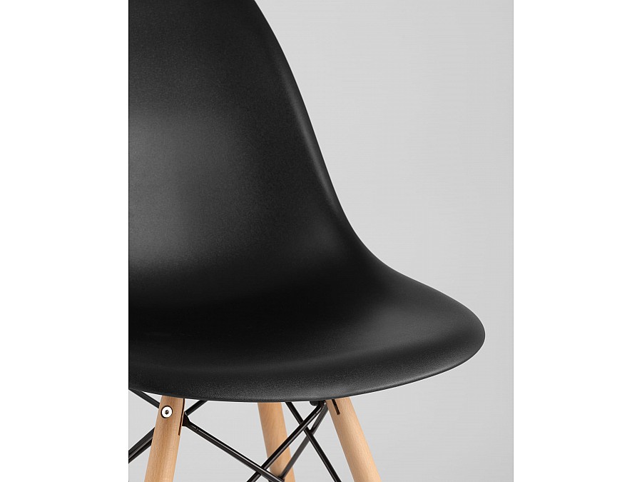 Стул Eames Style DSW черный (разборный каркас)