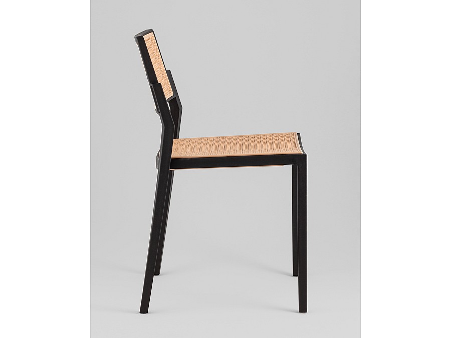 Стул пластиковый Milto черный