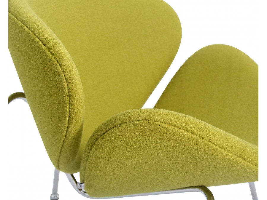 Кресло дизайнерское DOBRIN EMILY, светло-зеленая ткань AF3, хромированная сталь