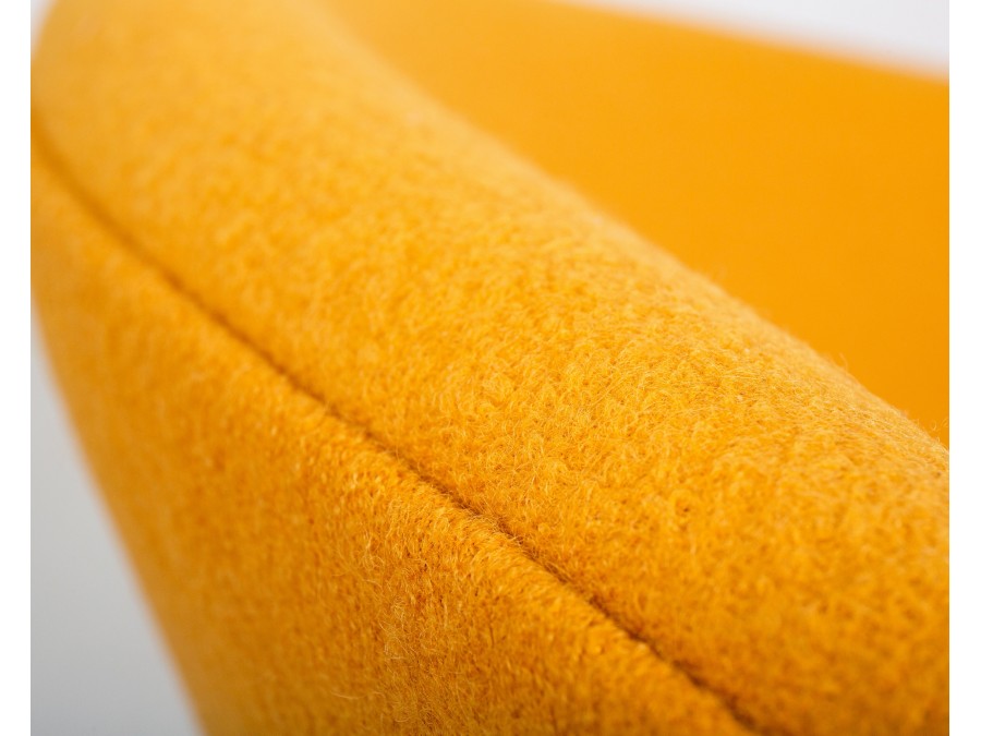 Кресло дизайнерское DOBRIN EMILY, желтая ткань AF13, золотое основание