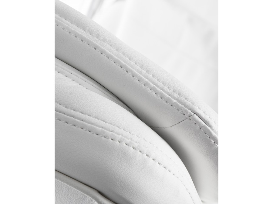 Офисное кресло для руководителей DOBRIN LYNDON, белый