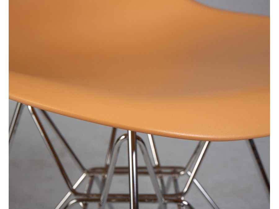 Стул обеденный DOBRIN DSR, ножки хром, цвет персиковый (NX-Y-06)