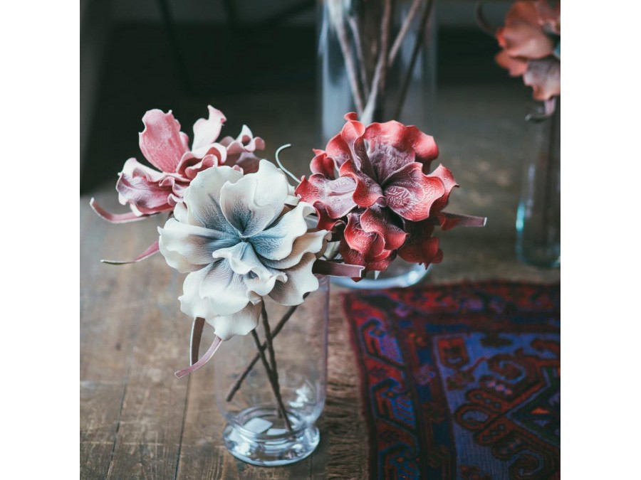 Цветок из фоамирана 