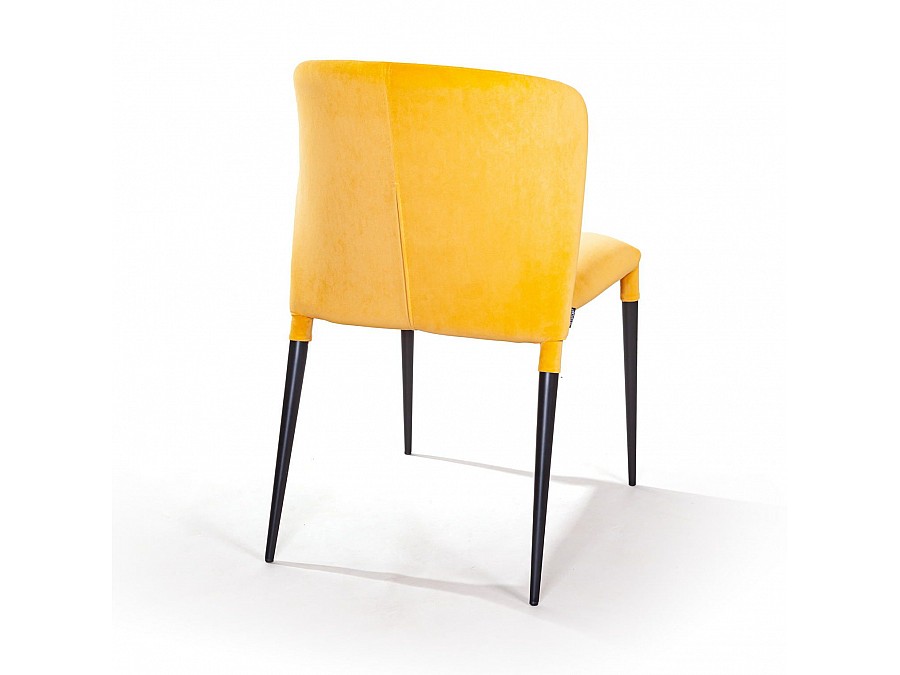 Стул Albert в шортиках, горчичный