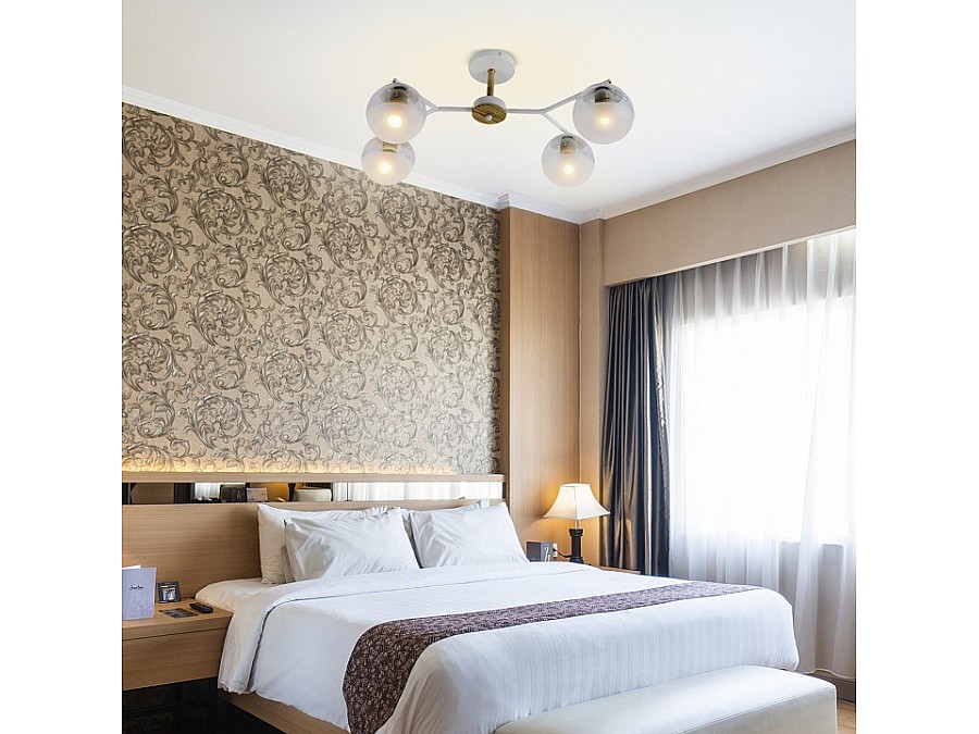 Люстра на штанге Escada Avignon 1130/4PL White
