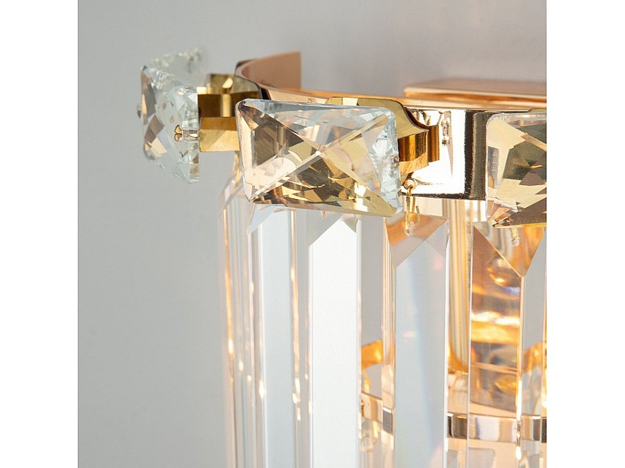 Накладной светильник Eurosvet Elegante 10130/1 золото/прозрачный хрусталь Strotskis