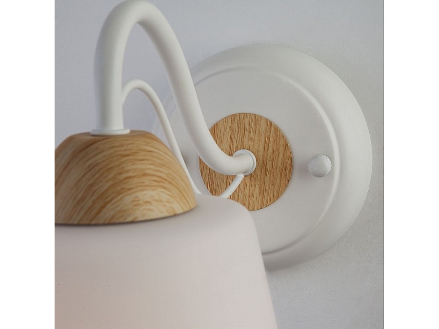 Бра Eurosvet Betty 70062/1 белый