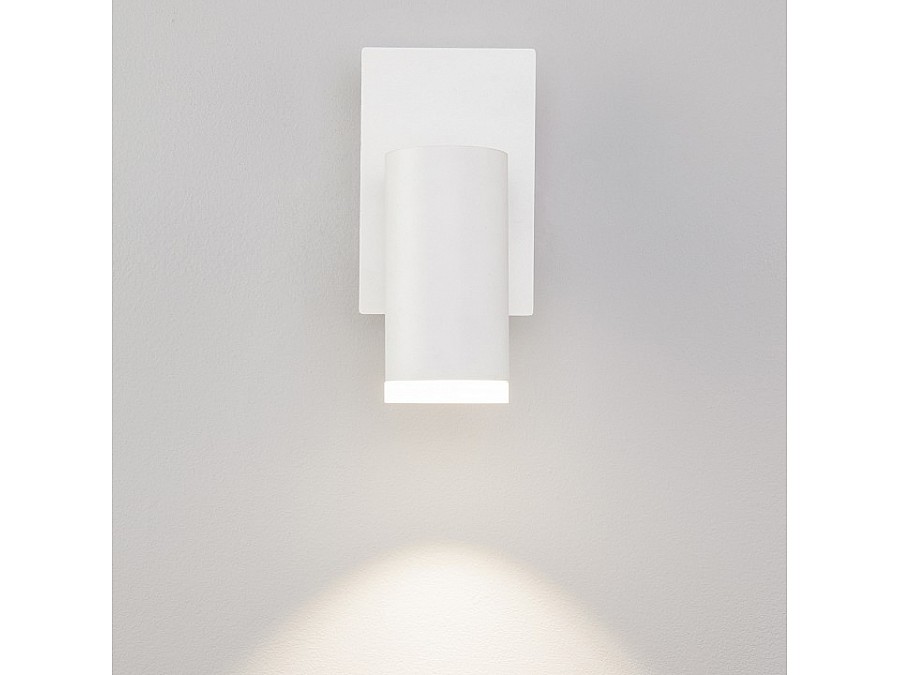 Бра Eurosvet Holly 20067/1 LED белый 5W