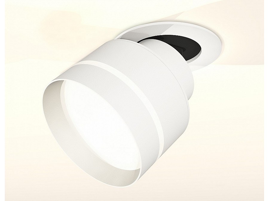 Встраиваемый светильник на штанге Ambrella Light XM XM8101525