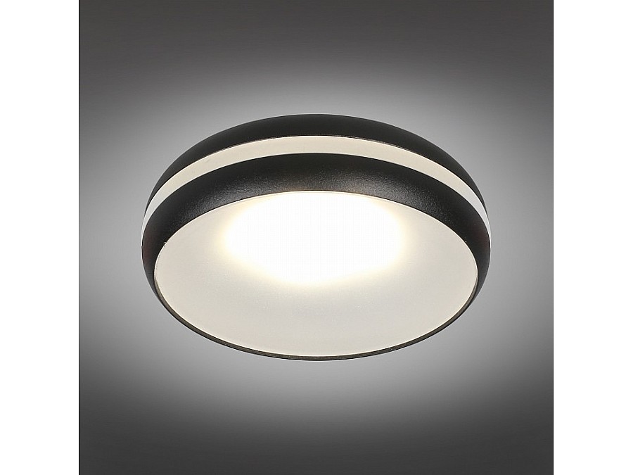 Встраиваемый светильник Omnilux Genova OML-102819-01