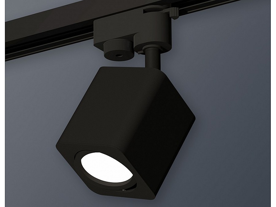 Светильник на штанге Ambrella XT XT7813010